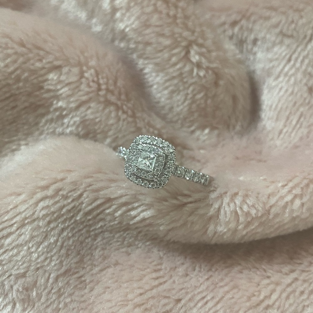 Size 6 Zales Engagement Ring